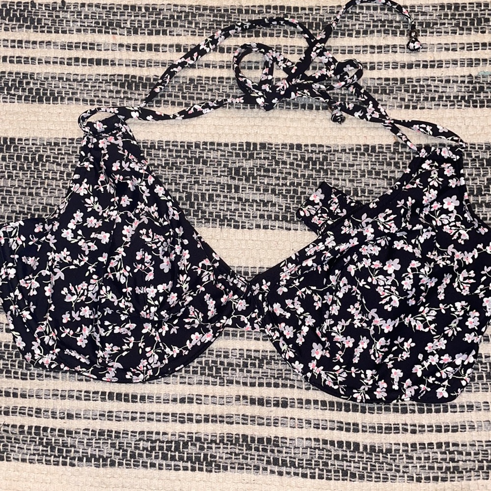 36DDD halter bikini top